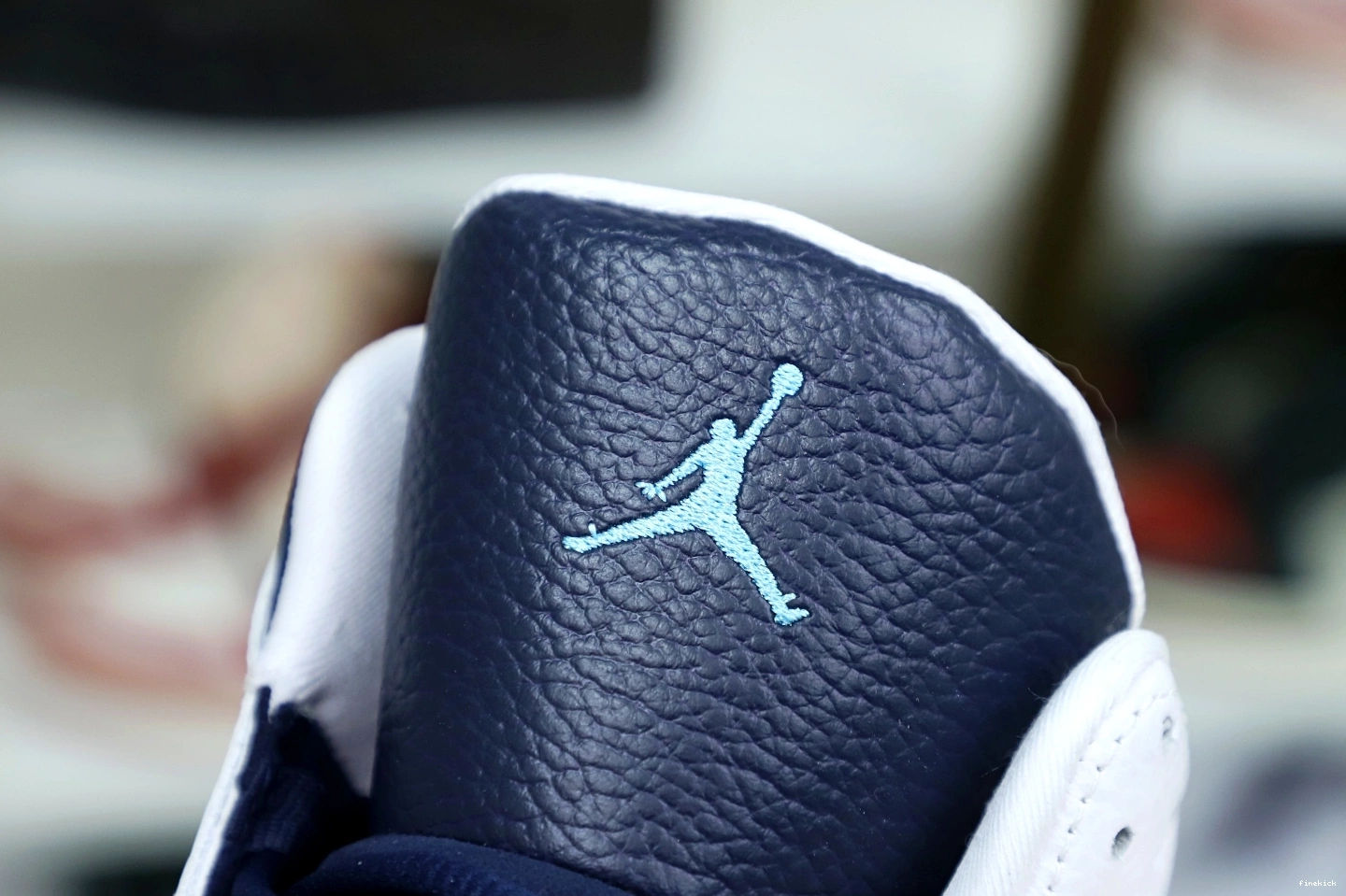 AIR POWDER 13 414571-144 WHITE JORDAN OBSIDIAN RETRO BLUE 0731